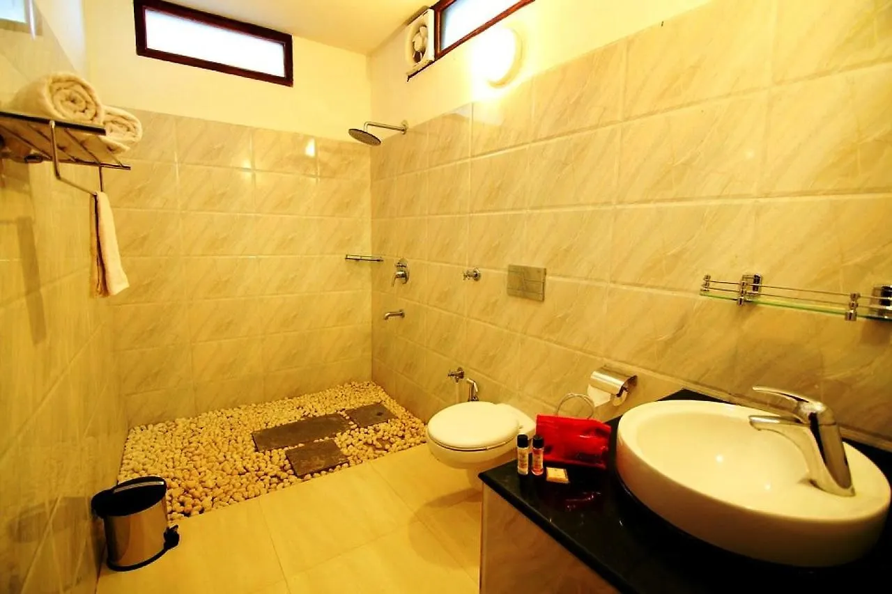 Shanthitheeram Lakeside Heritage Resort Alappuzha